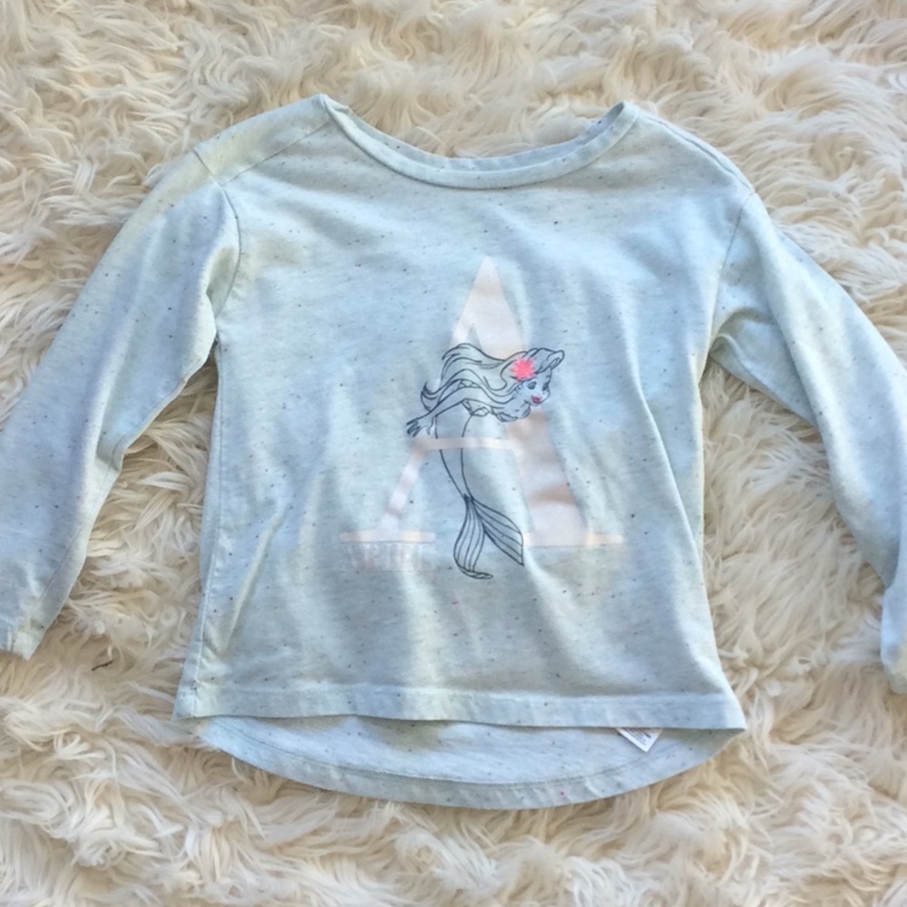 5/$25 Ariel “A” mermaid graphic tee Disney size 4